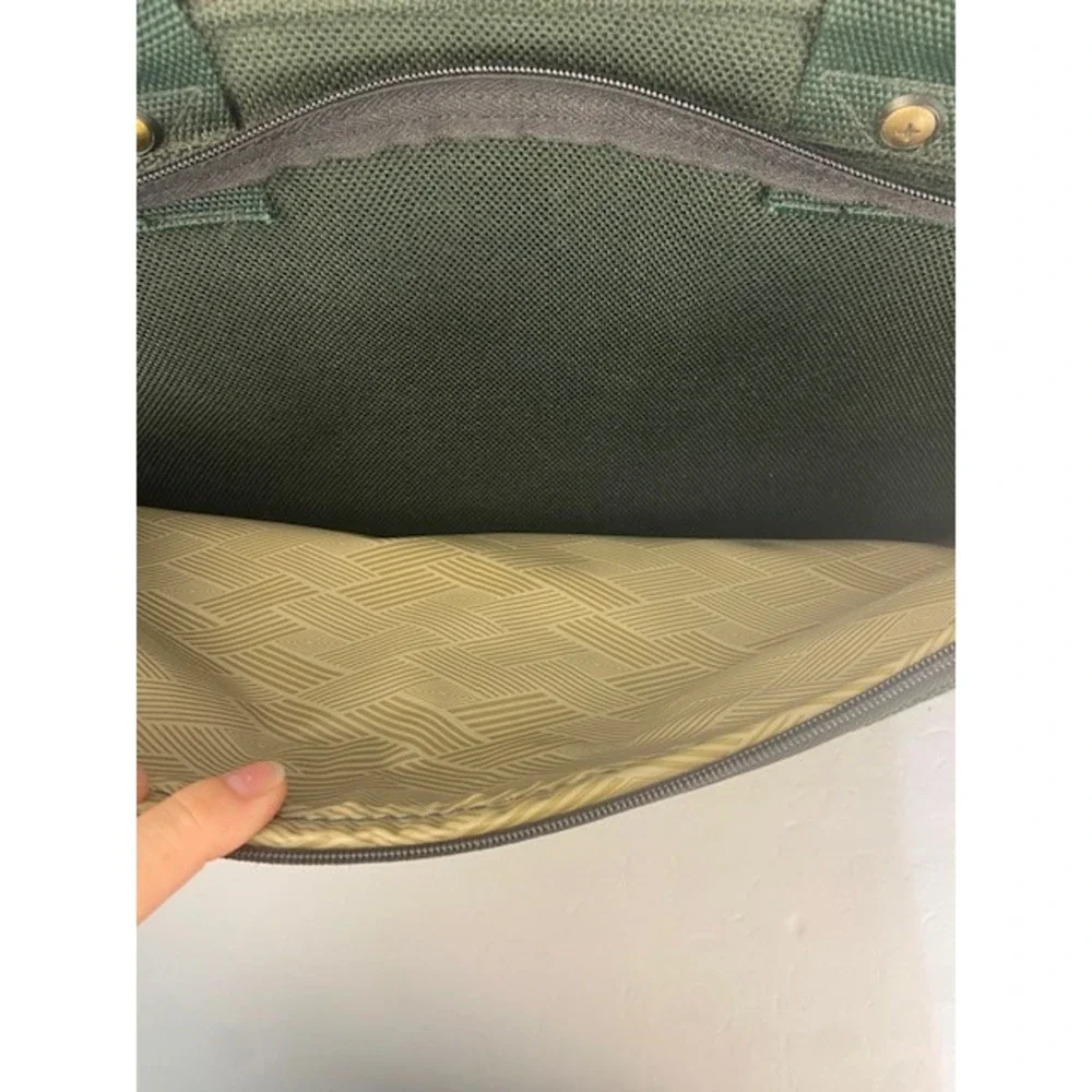 Ricardo Beverly Hills Santa Cruz Green Canvas Travel Bag Briefcase Carry On